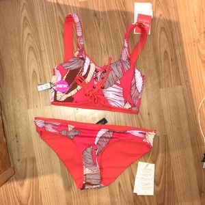 NWT💕💕💗🌹 MAAJI PINK/red set! Reverse SMALL SET